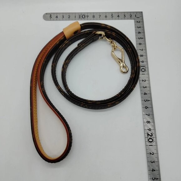 Louis Vuitton Dog Leash and Collar 350-061225 - Picture 9 of 9